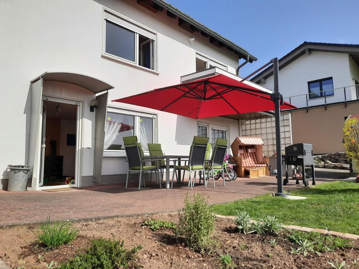 Schoene Aussicht Vöhl Esterno foto